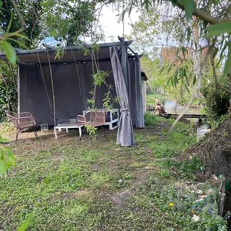 Pieds Dans L Epte Pret De Giverny