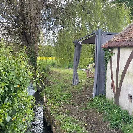 Pieds Dans L Epte Pret De Giverny Apartmán