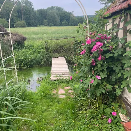 Apartament Chez Bilji Pieds Dans L Epte